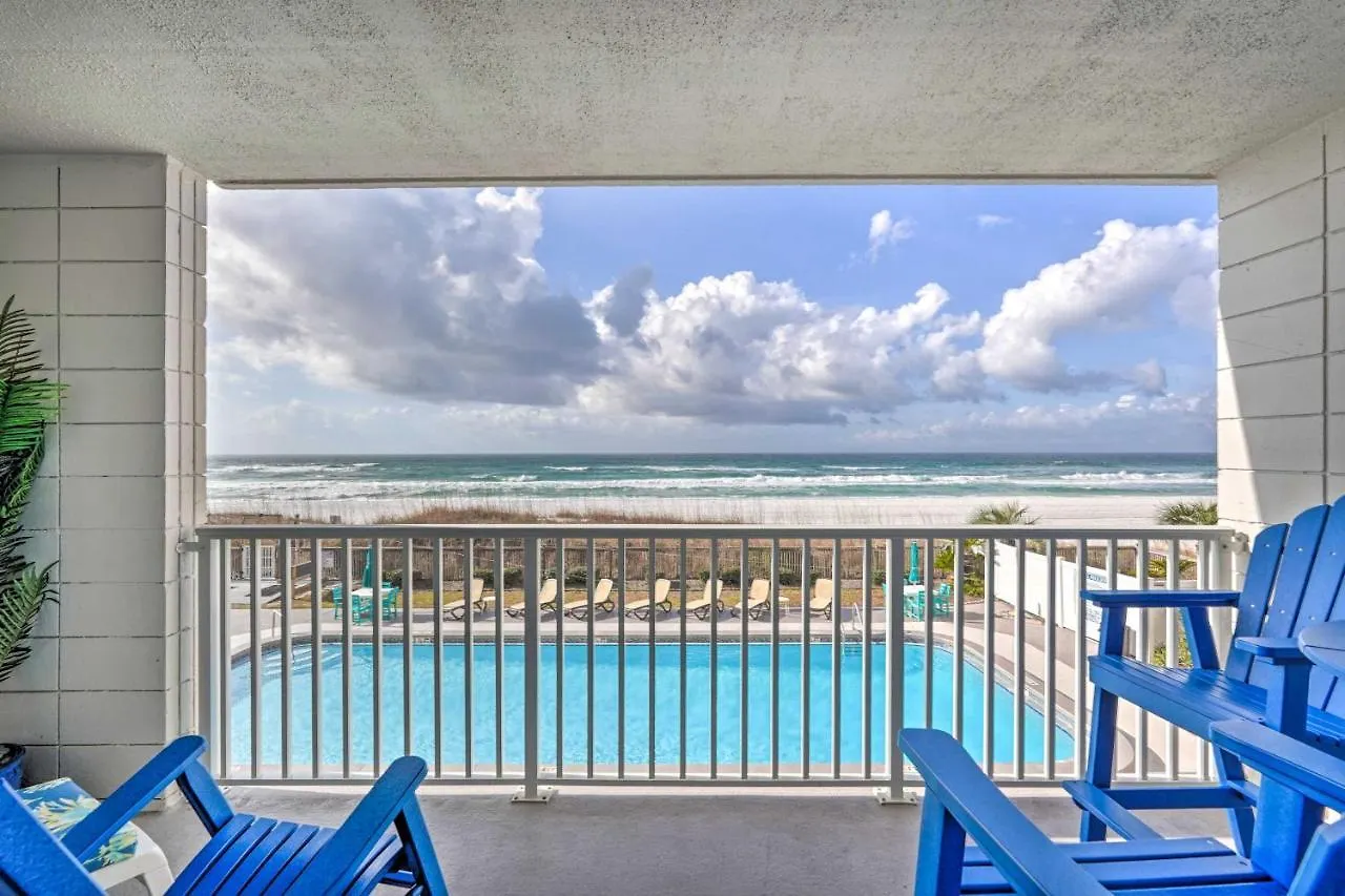 Apartment Condo With Views And Balcony On Panama City Beach!